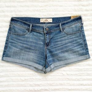 NWT HOLLISTER Midi Jean Shorts 4in Inseam Size 13